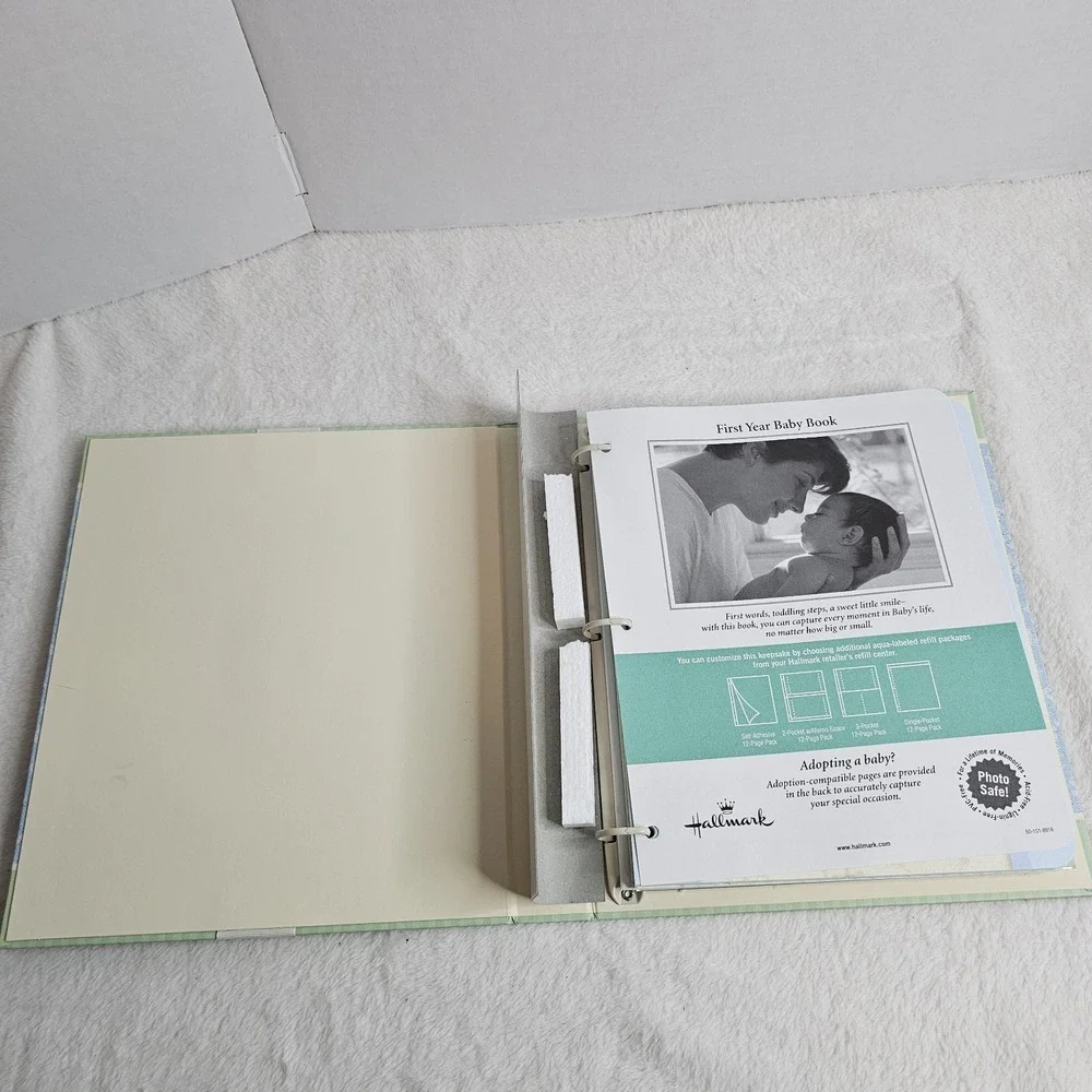 🖤HALLMARK FIRST YEAR RINGED BINDER BABY BOOK  BLUE AND GREEN MIB